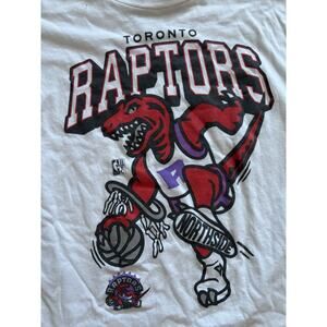 Mitchell Ness Hardwood Classics Toronto Raptors T-Shirt Size M